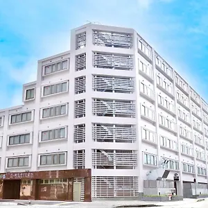 Universal Karasuma 京都